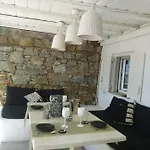 Pequena Casa Cerca De Mikonos Ciudad *