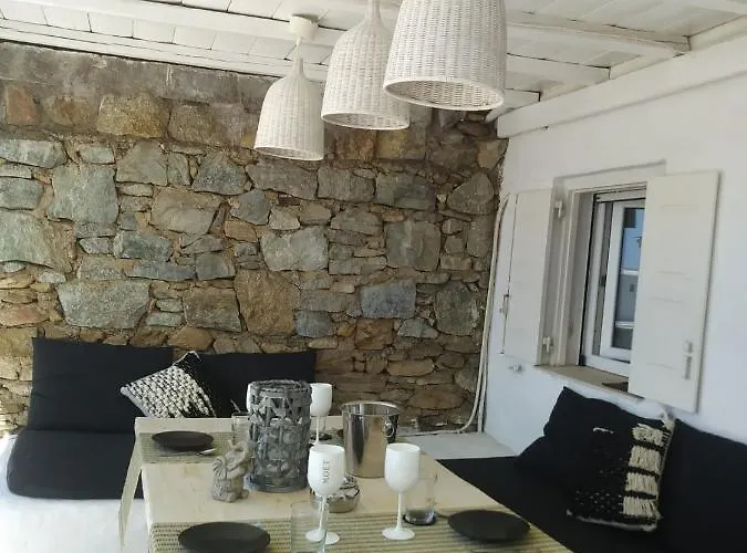 Pequena Casa Cerca De Mikonos Ciudad *